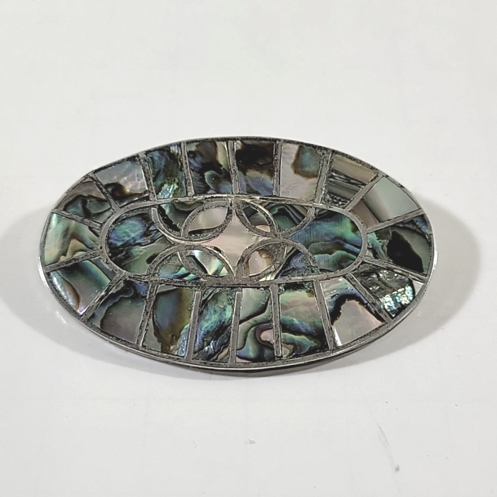 925 Sterling Oval Shape mother of pearl brooch